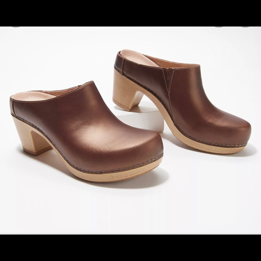 ISO Addie Dansko Clog